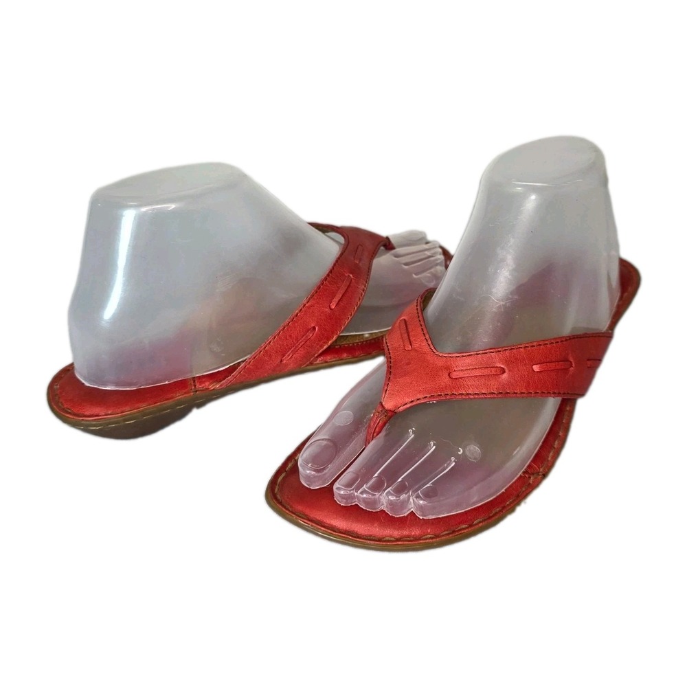 Born Womens 7M Red Leather Comfort Thong Sandals